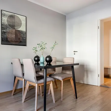 Limehome Pilgerhausstr 3*