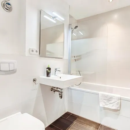 Limehome Pilgerhausstrasse Apartman *